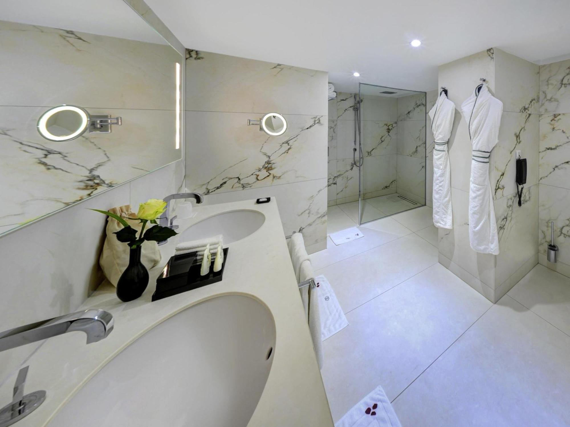 Junior King Suite with Balcony